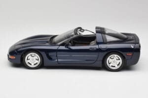 Chevrolet Corvette C5 Nassau Blauw Bburago 1:18 30166 Metaal — afbeelding 4 van 8