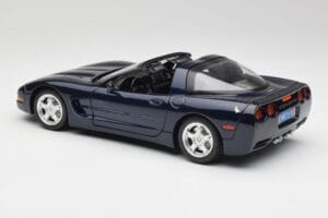 Chevrolet Corvette C5 Nassau Blauw Bburago 1:18 30166 Metaal — afbeelding 7 van 8