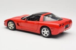 Chevrolet Corvette C5 Targa Rood UT Models 1:18 21001 Metaal — afbeelding 7 van 8