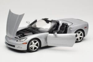 Chevrolet Corvette C6 Cabriolet Zilver Hot Wheels 1:18 B6052 Metaal — afbeelding 2 van 8