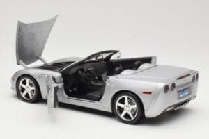 Chevrolet Corvette C6 Cabriolet Zilver Hot Wheels 1:18 B6052 Metaal — afbeelding 5 van 8