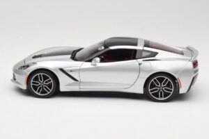 Chevrolet Corvette C7 Zilver Maisto 1:18 38132 Metaal — afbeelding 4 van 8