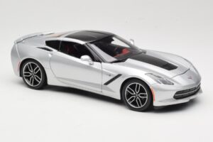 Chevrolet Corvette C7 Zilver Maisto 1:18 38132 Metaal — afbeelding 6 van 8