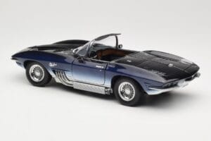 Chevrolet Corvette Mako Shark Donkerblauw UT Models 1:18 21061 Metaal — afbeelding 7 van 8