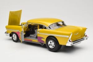 Chevrolet Custom Geel met Vlam Hot Wheels 1:18 21356 Metaal — afbeelding 5 van 8