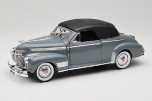 Chevrolet Deluxe Cabriolet Met Softtop Grijs Eagles Race 1:18 7497276 Metaal