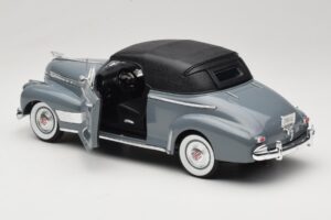 Chevrolet Deluxe Cabriolet Met Softtop Grijs Eagles Race 1:18 7497276 Metaal — afbeelding 5 van 8