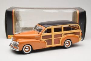 Chevrolet Fleetmaster Woody Goud Maisto 1:18 56042 Metaal — afbeelding 8 van 8