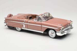 Chevrolet Impala Cabriolet Bruin Motormax 1:18 73112 Metaal — afbeelding 6 van 8