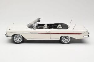 Chevrolet Impala Cabriolet Wit Sun Star 1:18 3405 Metaal — afbeelding 4 van 8