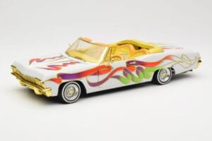 Chevrolet Impala Lowrider White Metallic Hot Wheels 1:18 27635 Metaal