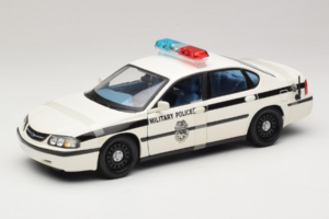 Chevrolet Impala Military Police Maisto 1:18 36611 Metaal