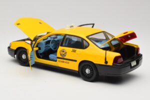 Chevrolet Impala Taxi Maisto 1:18 36617 Metaal — afbeelding 5 van 8