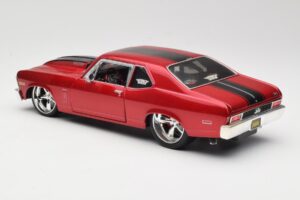 Chevrolet Nova SS Coupe Rood Maisto 1:18 31083-M1 Metaal — afbeelding 7 van 8