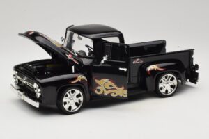 Chevrolet Old School Cody Project Truck & Chopper Set Joyride 1:18 33911 Metaal — afbeelding 2 van 8