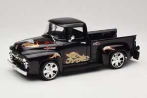Chevrolet Old School Cody Project Truck & Chopper Set Joyride 1:18 33911 Metaal