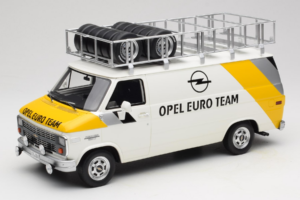 Opel Manta 400 Group B Rally Tour de Corse 1984 Met Chevrolet G30 Servicebus Otto 1:18 OT491 Hars — afbeelding 4 van 13