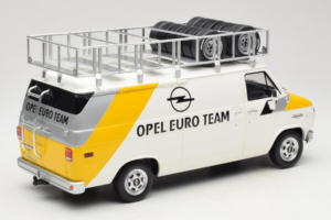 Opel Manta 400 Group B Rally Tour de Corse 1984 Met Chevrolet G30 Servicebus Otto 1:18 OT491 Hars — afbeelding 5 van 13