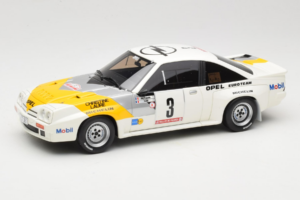 Opel Manta 400 Group B Rally Tour de Corse 1984 Met Chevrolet G30 Servicebus Otto 1:18 OT491 Hars — afbeelding 10 van 13