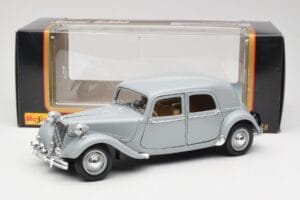 Citroen 15CV 6 Cyl Grijs Maisto 1:18 50313 Metaal — afbeelding 8 van 8