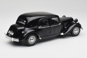 Citroen 15CV 6 Cyl Zwart Maisto 1:18 31821 Metaal — afbeelding 3 van 8