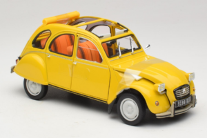 Citroen 2CV 6 Club Mimosa Yellow Norev 1:18 181496 Metaal — afbeelding 4 van 6