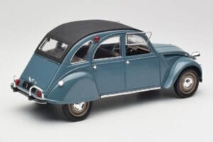 Citroen 2CV Bleu Nuit Solido 1:18 8028 Metaal — afbeelding 2 van 6