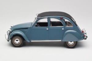 Citroen 2CV Bleu Nuit Solido 1:18 8028 Metaal — afbeelding 3 van 6