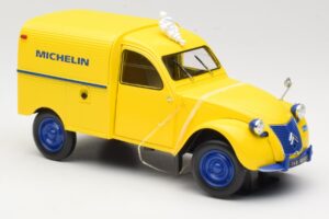 Citroen 2CV Fourgonnette Michelin Bibendum Norev 1:18 181502 Metaal — afbeelding 4 van 6
