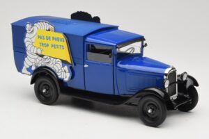 Citroen C4 F Pas de Pneus Trop Petit Blauw Solido 1:18 151235-00 Metaal — afbeelding 6 van 8