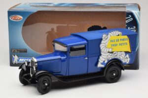 Citroen C4 F Pas de Pneus Trop Petit Blauw Solido 1:18 151235-00 Metaal — afbeelding 8 van 8