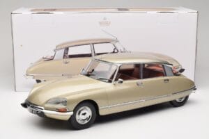 Citroen DS 23 Pallas Beige Norev 1:12 121730 Metaal — afbeelding 6 van 6