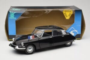 Citroen DS Presidentielle Grijs Solido 1:18 8035 Metaal — afbeelding 8 van 8