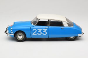 Citroen DS #233 Rally Blauw Solido 1:18 8034 Metaal — afbeelding 4 van 8