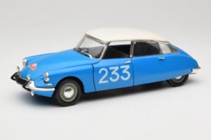 Citroen DS #233 Rally Blauw Solido 1:18 8034 Metaal