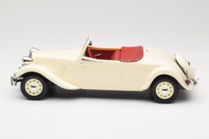 Citroen Traction Avant 11B Cabriolet Crème Norev 1:18 181440 Metaal — afbeelding 3 van 6