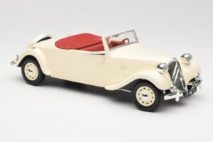 Citroen Traction Avant 11B Cabriolet Crème Norev 1:18 181440 Metaal — afbeelding 4 van 6