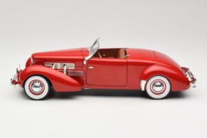 Cord 812 Cabriolet Rood American Muscle 1:18 32158 Metaal — afbeelding 4 van 8
