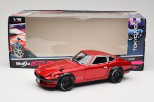 Datsun 240Z S30 Rood Maisto 1:18 32611 Metaal — afbeelding 8 van 8