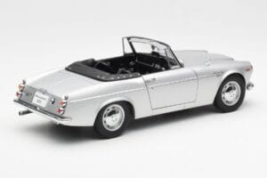 Datsun Fairlady 2000 SR311 Roadster Zilver AUTOart 1:18 77432 Metaal — afbeelding 3 van 8