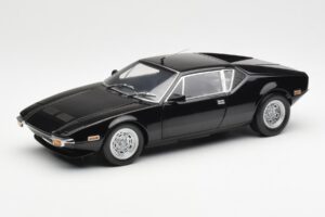 De Tomaso Pantera Zwart Kyosho 1:18 08851BK Metaal