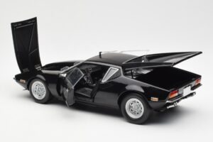 De Tomaso Pantera Zwart Kyosho 1:18 08851BK Metaal — afbeelding 5 van 8