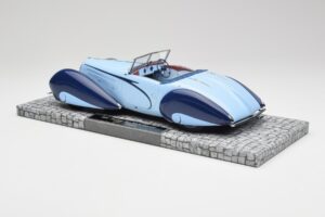 Delahaye Type 135-M Cabriolet Mullin Museum Minichamps 1:18 107116160 Metaal — afbeelding 4 van 6