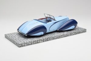 Delahaye Type 135-M Cabriolet Mullin Museum Minichamps 1:18 107116160 Metaal — afbeelding 5 van 6