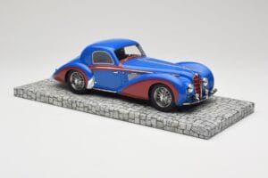 Delahaye Type 145 V12 Coupe Blauw Rood Minichamps 1:18 107116121 Hars — afbeelding 4 van 6