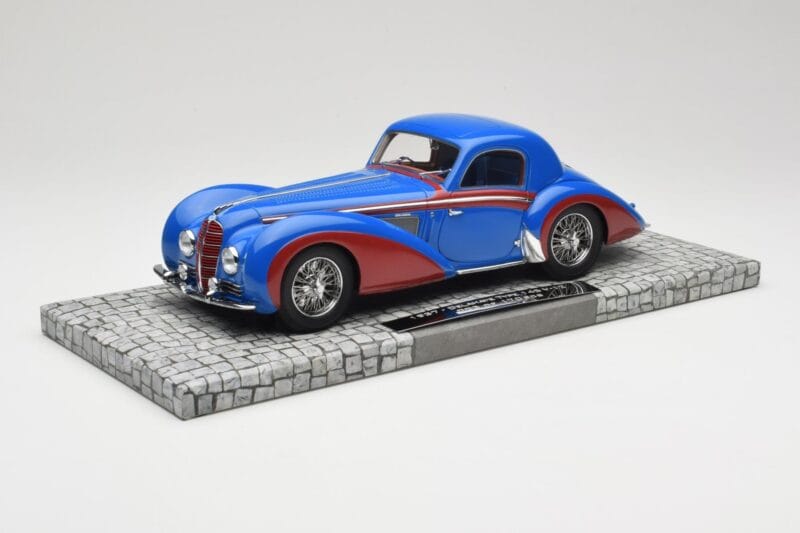 Delahaye Type 145 V12 Coupe Blauw Rood Minichamps 1:18 107116121 Hars