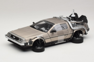 DeLorean DMC-12 Back to the Future Time Machine Sun Star 1:18 2710 Metaal