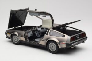 DeLorean DMC-12 LK Zilver Sun Star 1:18 2701 Metaal — afbeelding 5 van 8