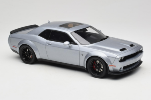 Dodge Challenger SRT Hellcat Redeye Zilver GT Spirit 1:18 GT226 Hars — afbeelding 4 van 6