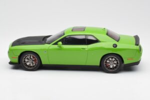 Dodge Challenger SRT Hellcat Groen GT Spirit 1:18 GT168 Hars — afbeelding 3 van 6